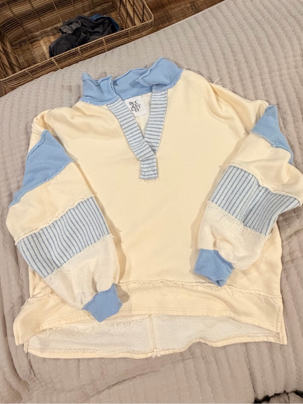 BUCKETLIST Cream Pullover with Light Blue Trim